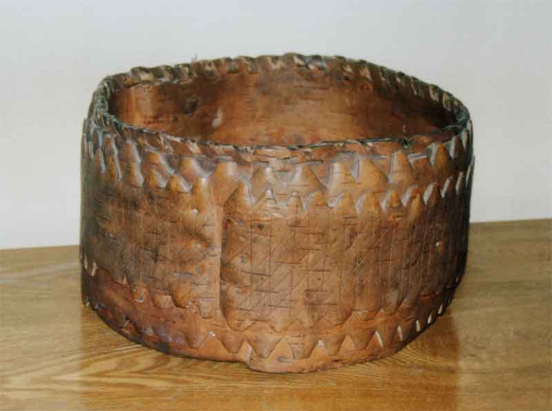 Короб с украшением